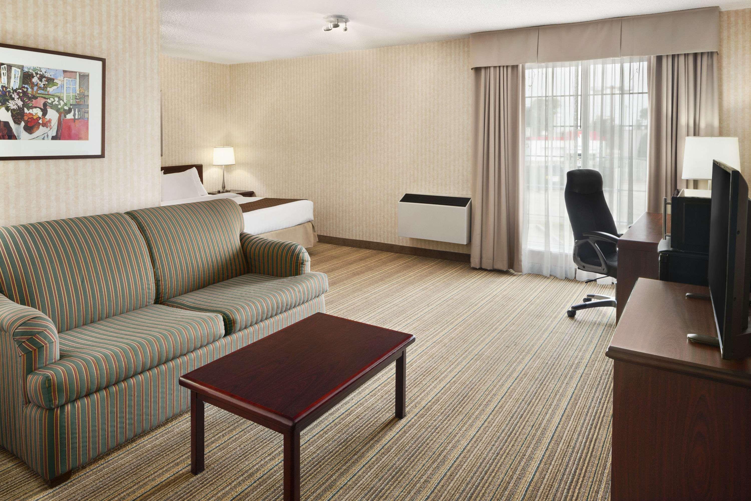 Days Inn By Wyndham Brantford Exterior photo