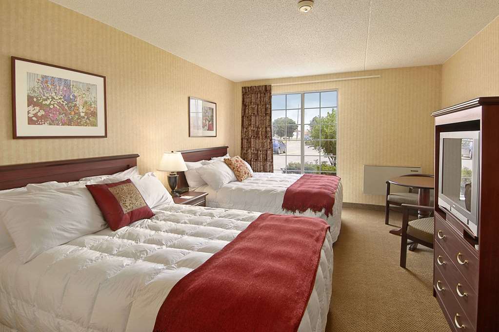 Days Inn By Wyndham Brantford Room photo
